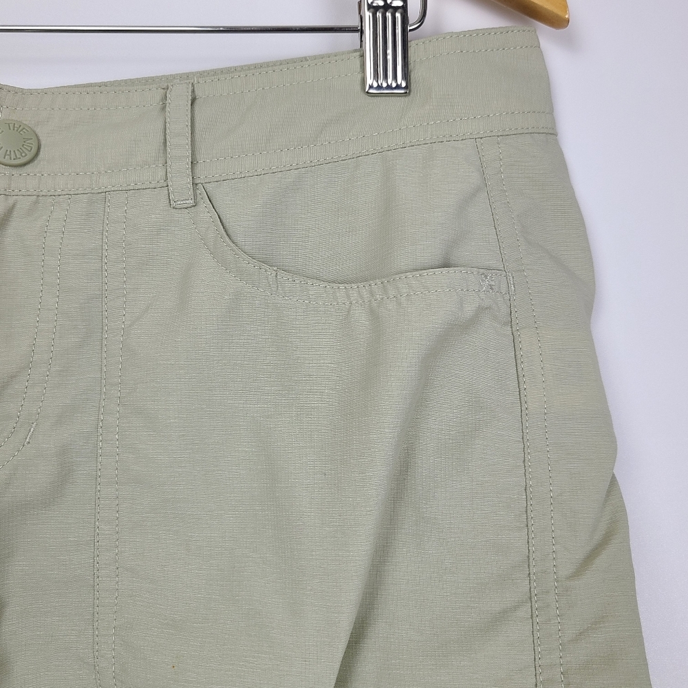 The North Face women's cream lightweight Convertible hem hiking shorts Sz 8 - Picture 3 of 10